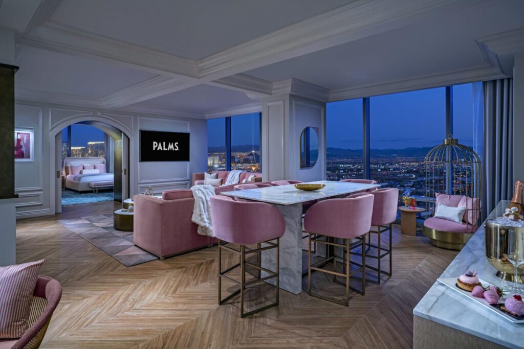 Blush Suite At The Palms